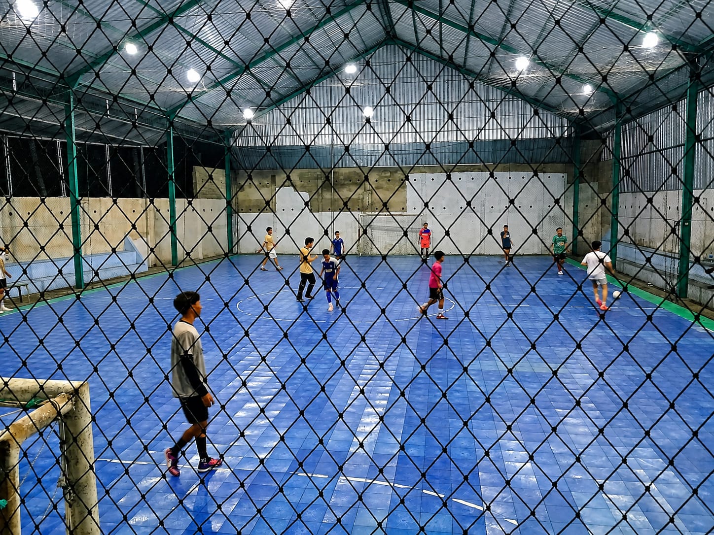 Tentang